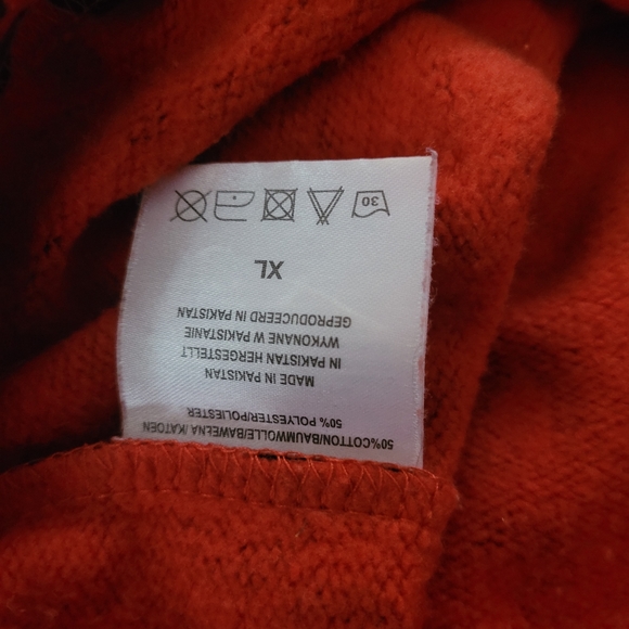 Cropped hoodie - Picture 4 of 4